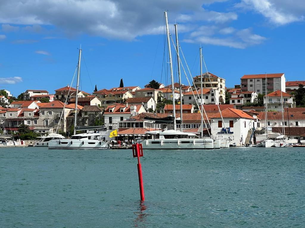 History Apartments Kaštela Exteriör bild