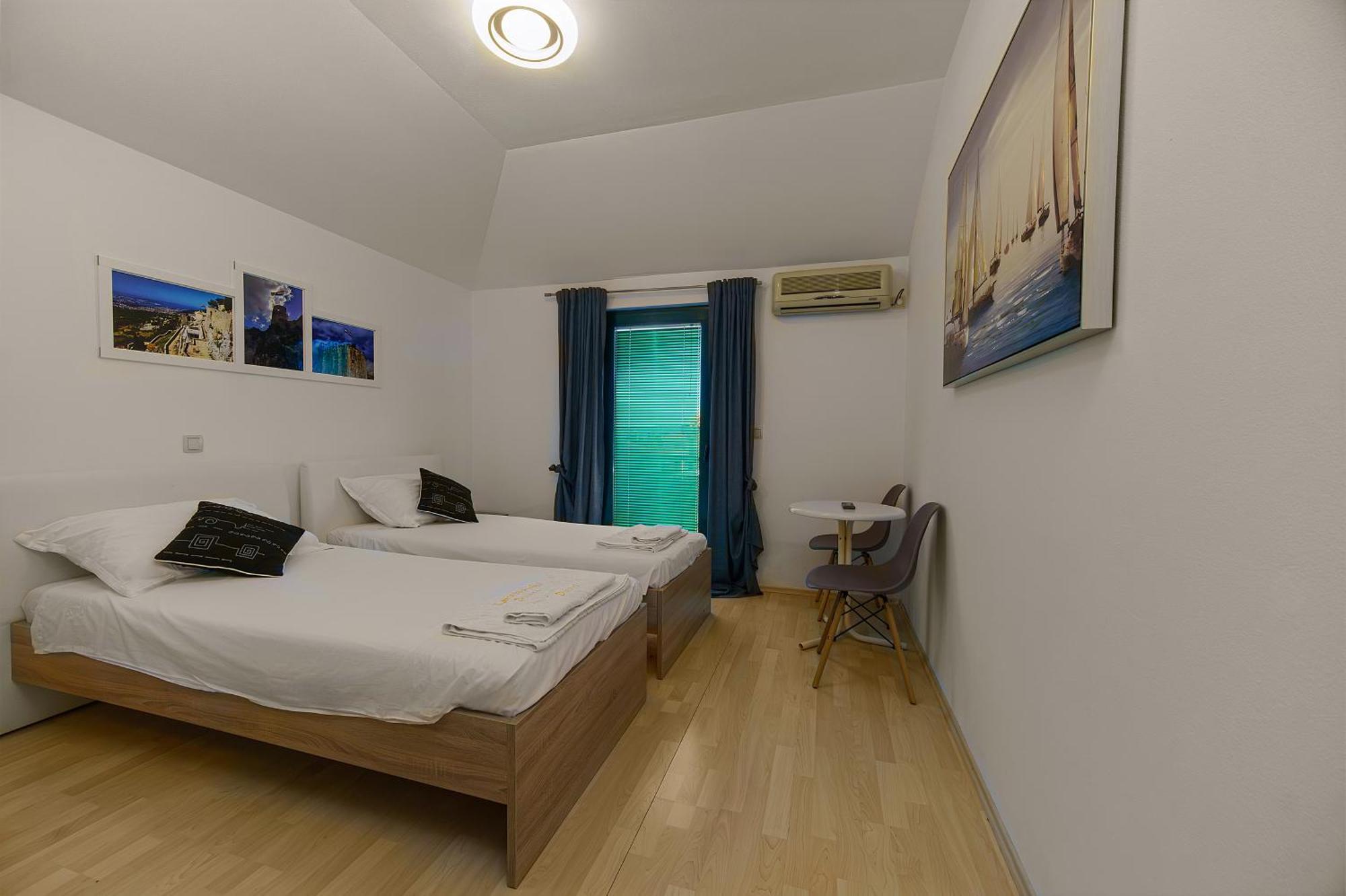 History Apartments Kaštela Exteriör bild